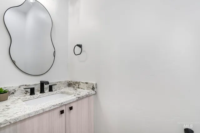 $650,000 | 525 Canyon Crest Drive, Twin Falls, ID 83301