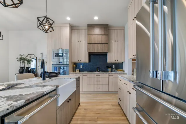 $650,000 | 525 Canyon Crest Drive, Twin Falls, ID 83301