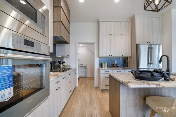 $650,000 | 525 Canyon Crest Drive, Twin Falls, ID 83301