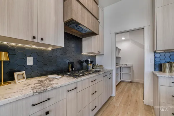 $650,000 | 525 Canyon Crest Drive, Twin Falls, ID 83301