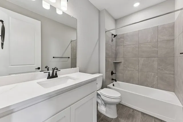 $429,331 | 133 Antoinette Way, Unit 102, San Marcos, TX 78666