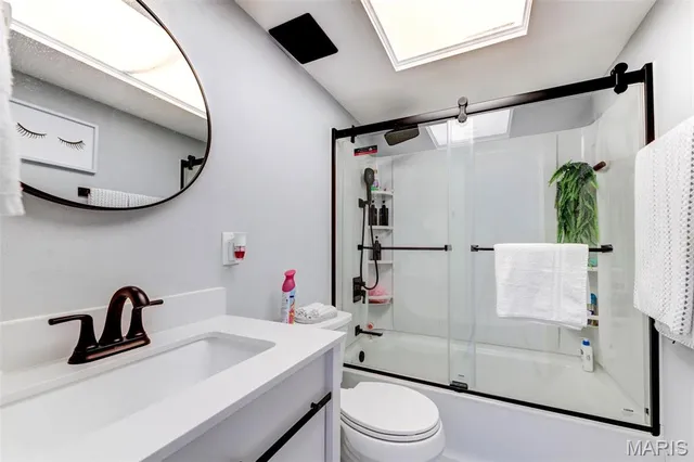 $159,900 | 10123 Sakura Drive, Unit A, St. Louis, MO 63128