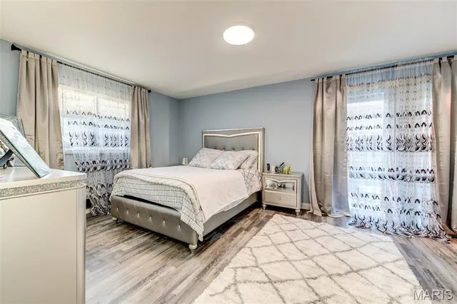 $159,900 | 10123 Sakura Drive, Unit A, St. Louis, MO 63128