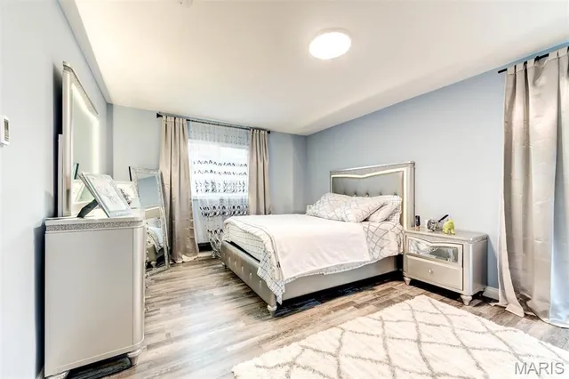 $159,900 | 10123 Sakura Drive, Unit A, St. Louis, MO 63128