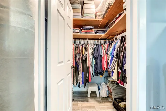 $159,900 | 10123 Sakura Drive, Unit A, St. Louis, MO 63128