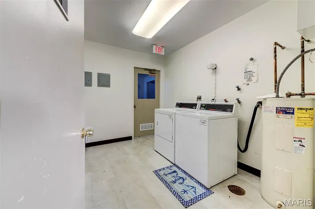 $159,900 | 10123 Sakura Drive, Unit A, St. Louis, MO 63128