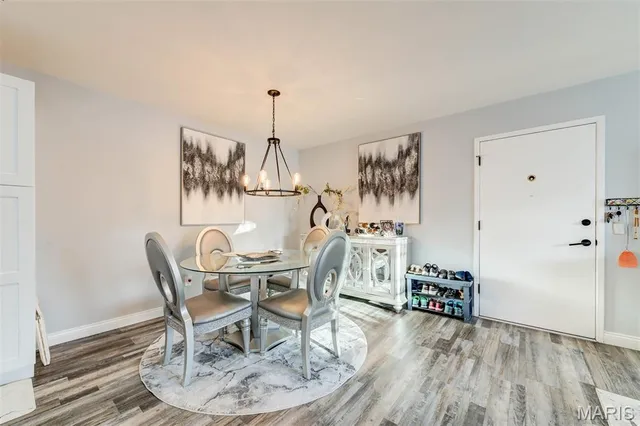 $159,900 | 10123 Sakura Drive, Unit A, St. Louis, MO 63128