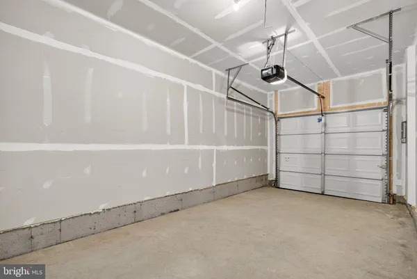 a view of an outdoor space with a house