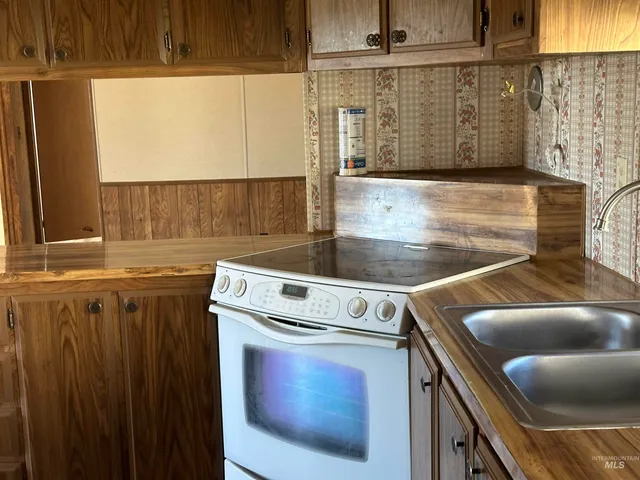 $350,000 | 510 Ontario Heights Road, Ontario, OR 97914