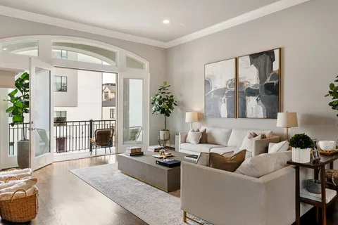$1,050,000 | 306 West Saulnier Street, Houston, TX 77019