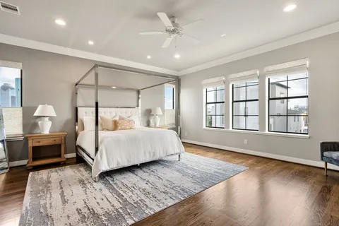 $1,050,000 | 306 West Saulnier Street, Houston, TX 77019