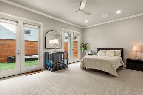 $1,050,000 | 306 West Saulnier Street, Houston, TX 77019