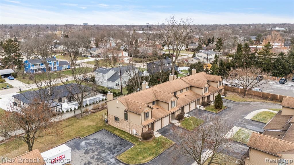 18674 West 13 Mile Road Beverly Hills, MI 48025 - Photo 31 of 33