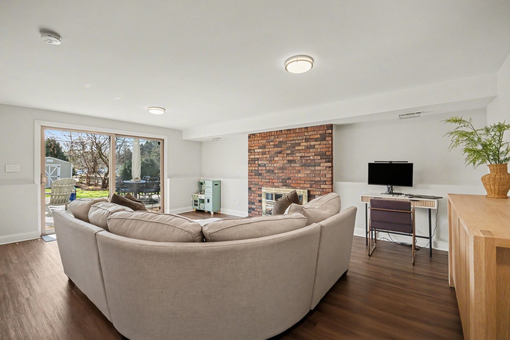 923 Oxford Road Glen Ellyn, IL 60137 - Photo 14 of 32