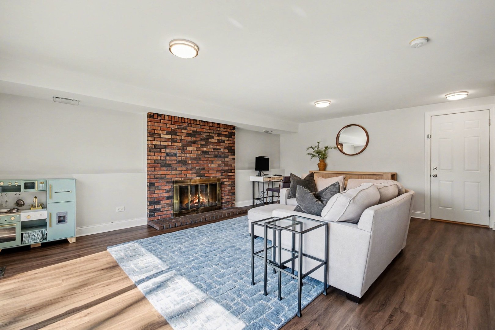 923 Oxford Road Glen Ellyn, IL 60137 - Photo 15 of 32