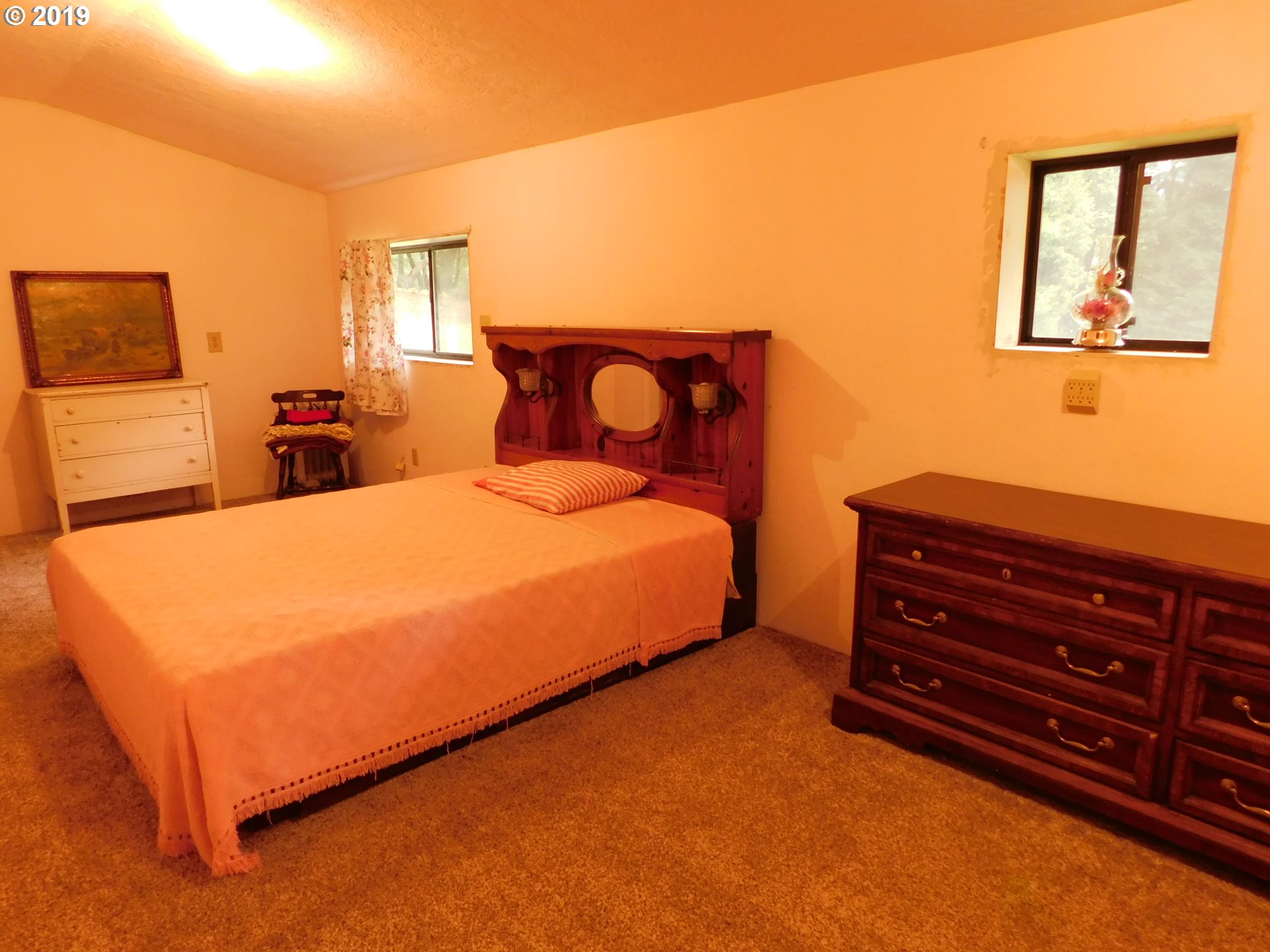 4811 Azalea-Glen Road Glendale, OR 97442 - Photo 12 of 17 Gallery Image 12