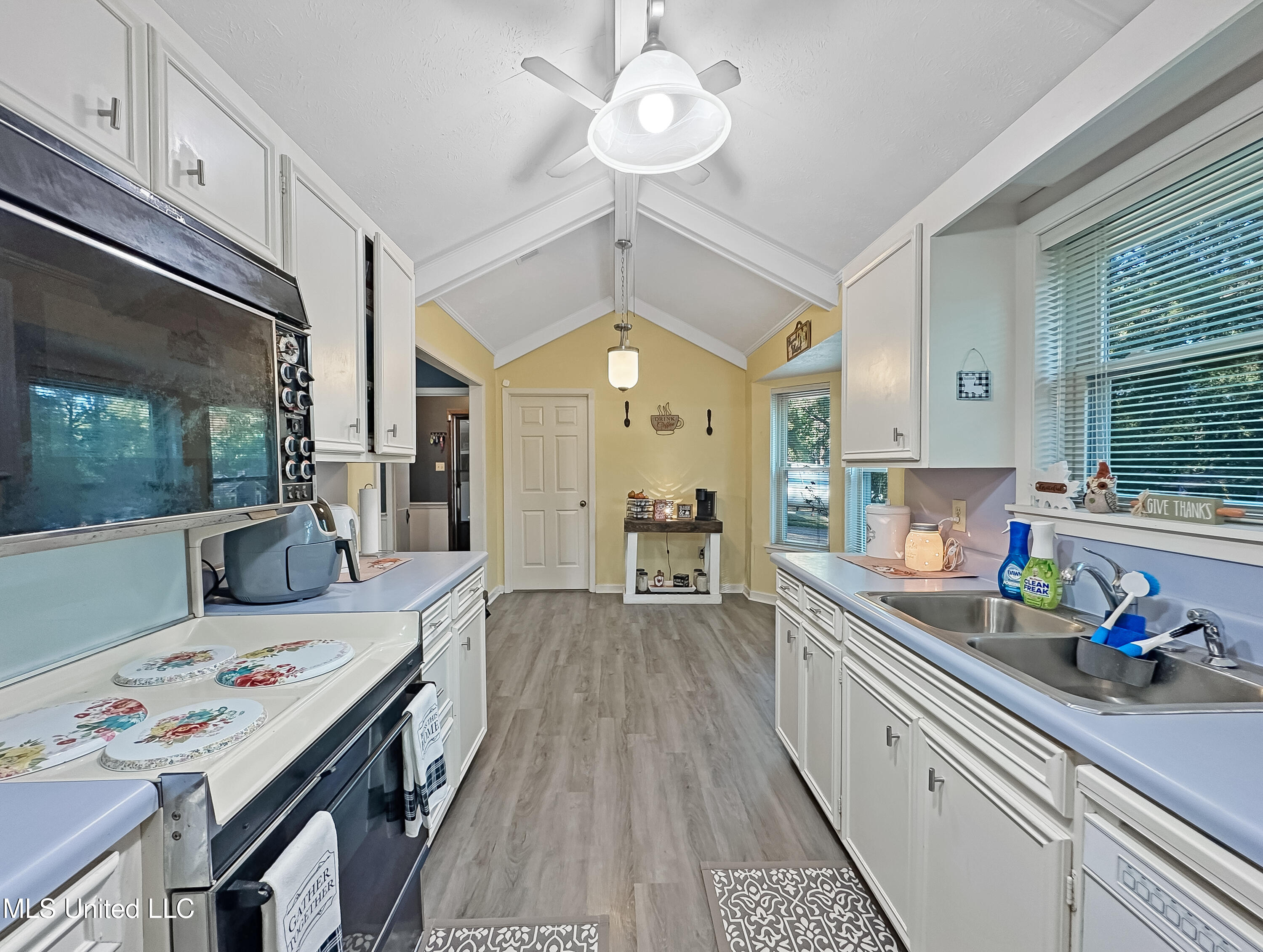 200 Bay Road Brandon, MS 39047 - Photo 10 of 27 c245b0eeb4f4de90a71359887fde1f626292fc8b