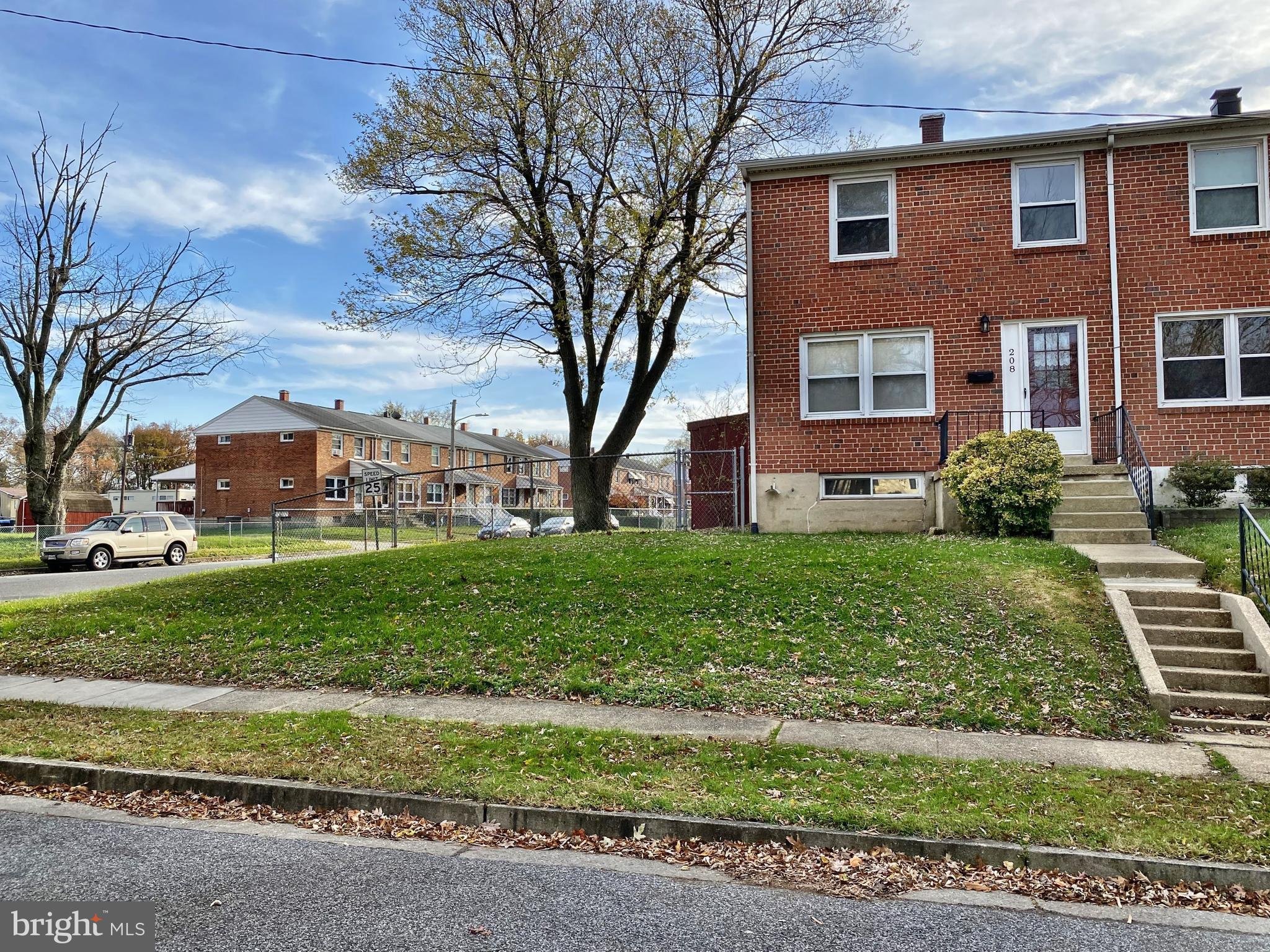 208 Cove Road Baltimore, MD 21221 - Photo 2 of 48