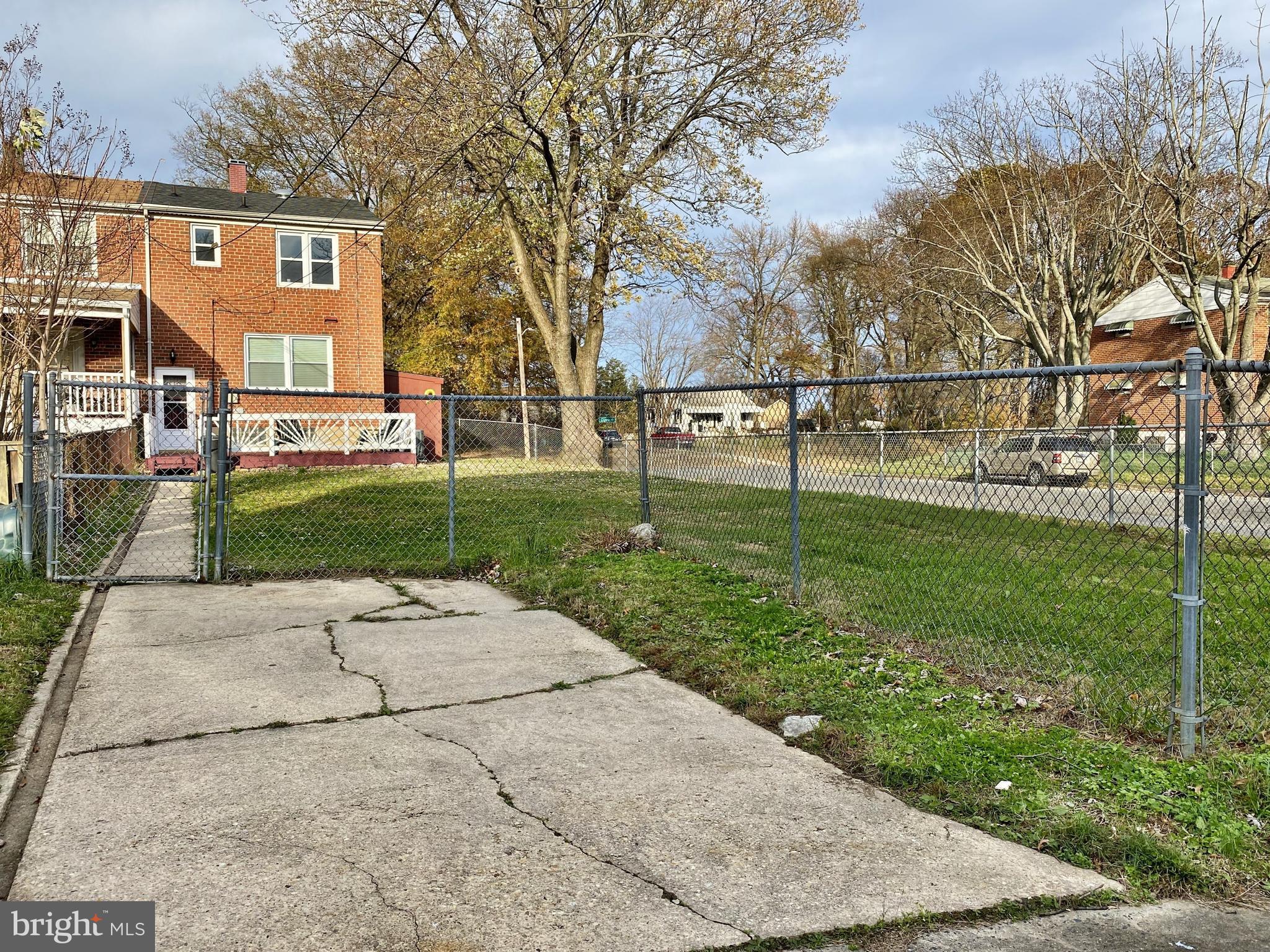 208 Cove Road Baltimore, MD 21221 - Photo 6 of 48