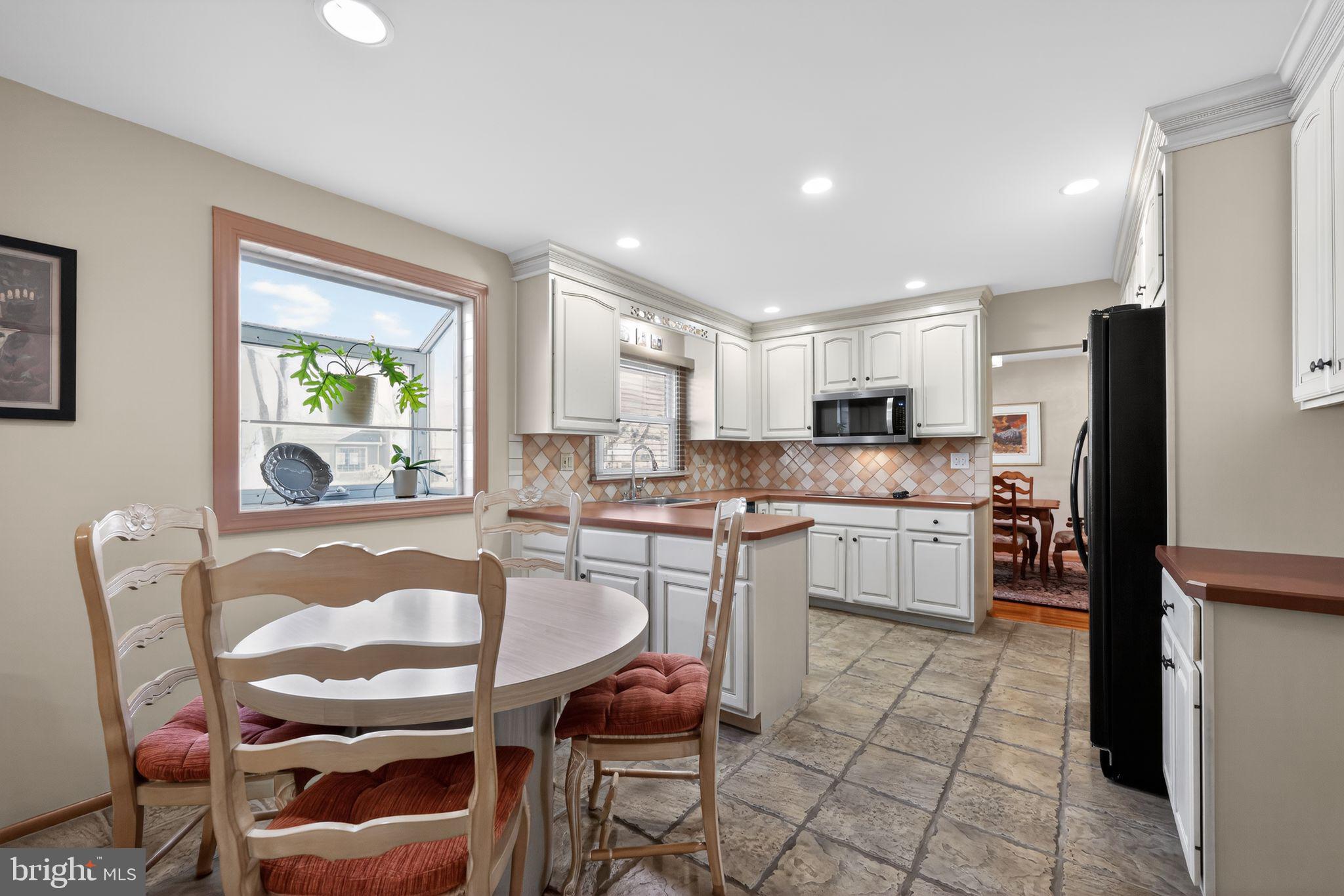 506 Queen Anne Road Cherry Hill, NJ 08003 - Photo 11 of 29