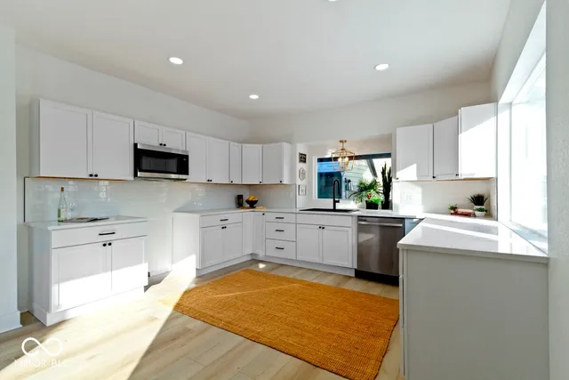 $280,000 | 2936 North New Jersey Street, Indianapolis, IN 46205