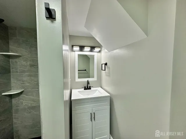 $599,000 | 17 Robert Street, South River, NJ 08882