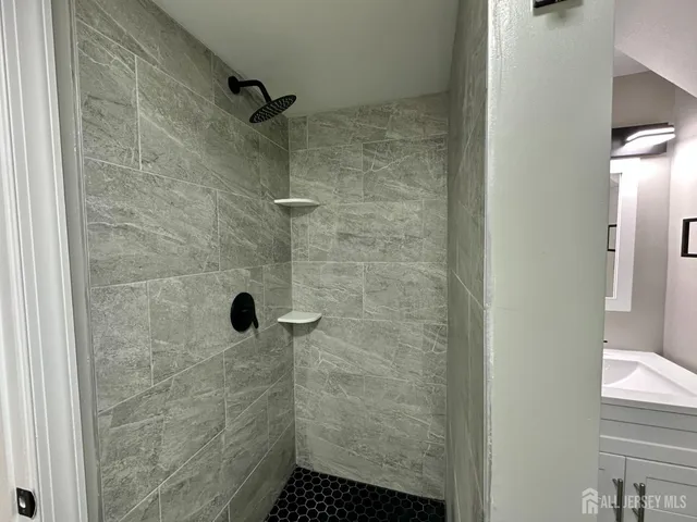 $599,000 | 17 Robert Street, South River, NJ 08882