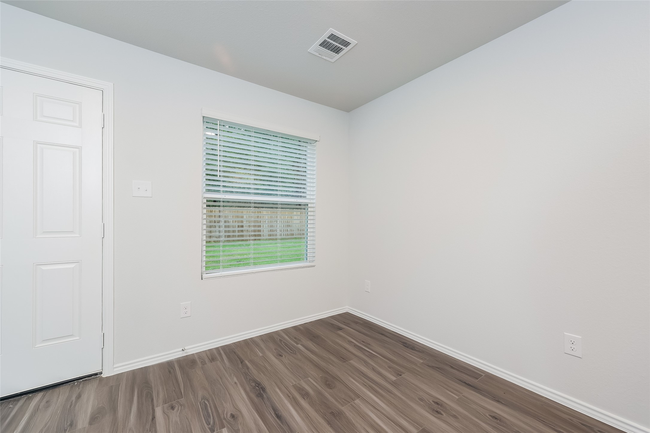 22447 Verdin Road Splendora, TX 77372 - Photo 19 of 19 Photos may be representative of the floor plan and not the exact home. Finishes, layout, and features of the actual property for lease may vary.