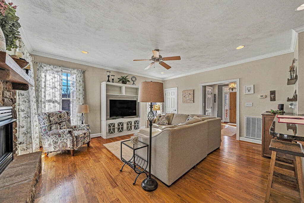 5244 Sundance Road Salem, VA 24153 - Photo 19 of 74 20111718-vm-09791_201117_S