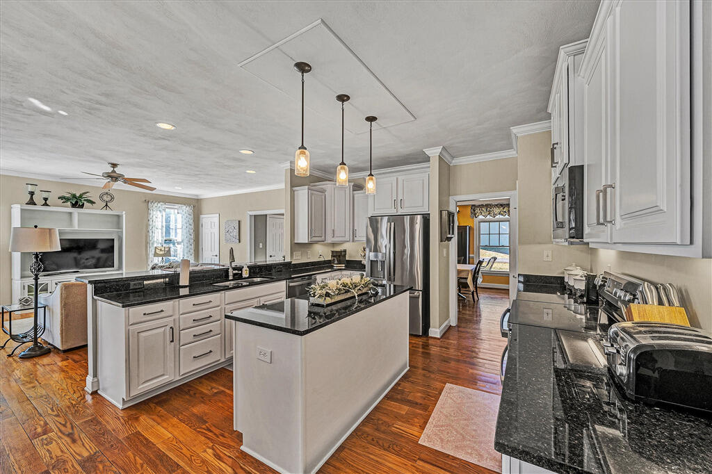 5244 Sundance Road Salem, VA 24153 - Photo 26 of 74 20112426-vm-09815_201124_S