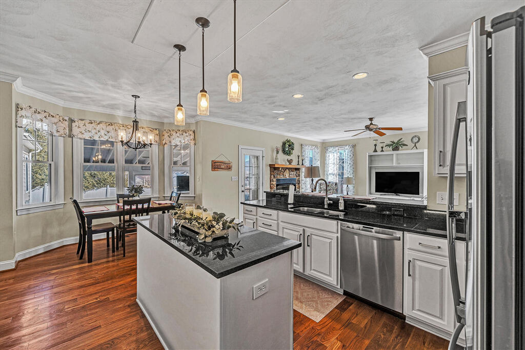 5244 Sundance Road Salem, VA 24153 - Photo 28 of 74 20112628-vm-09821_201126_S