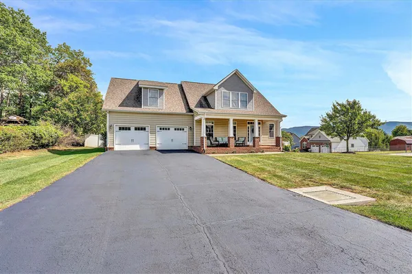 $649,990 | 5244 Sundance Road, Salem, VA 24153