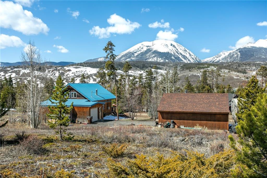 567 G Road Silverthorne, CO 80498 - Photo 30 of 32 a view of a chairs and table in the patio