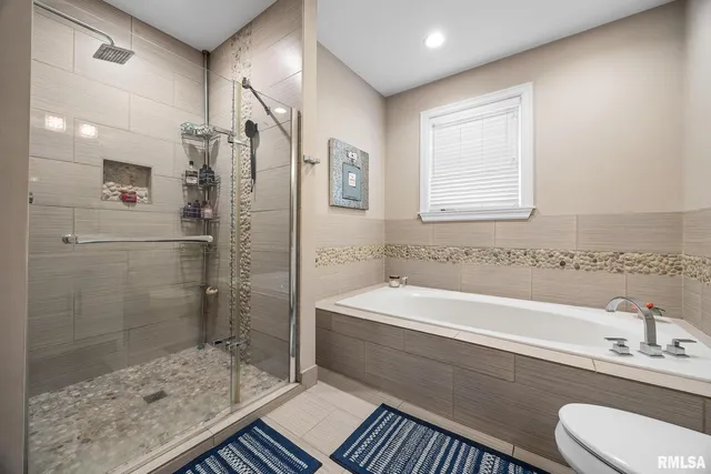 $749,000 | 201 Sand Trap Circle, Tipton, IA 52772