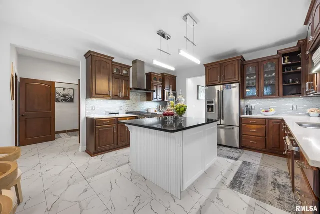 $749,000 | 201 Sand Trap Circle, Tipton, IA 52772