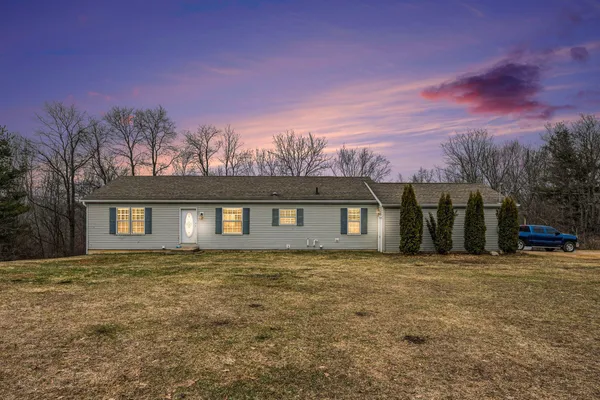 $299,900 | 7776 Taylor Ridge Drive, Delton, MI 49046