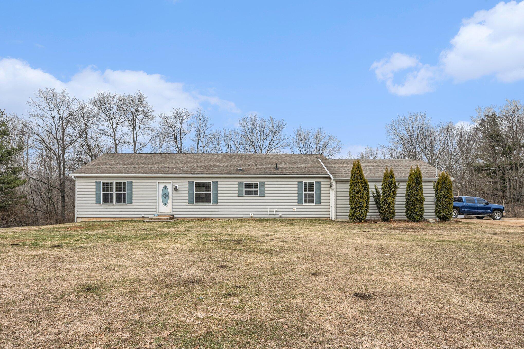 7776 Taylor Ridge Drive Delton, MI 49046 - Photo 2 of 26 002_file_3191