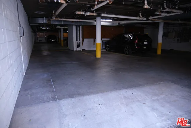 $3,495 | 1242 9th Court, Unit 2A, Santa Monica, CA 90401