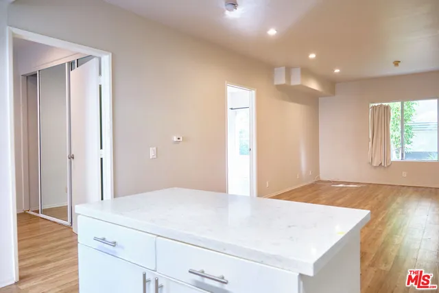 $3,495 | 1242 9th Court, Unit 2A, Santa Monica, CA 90401