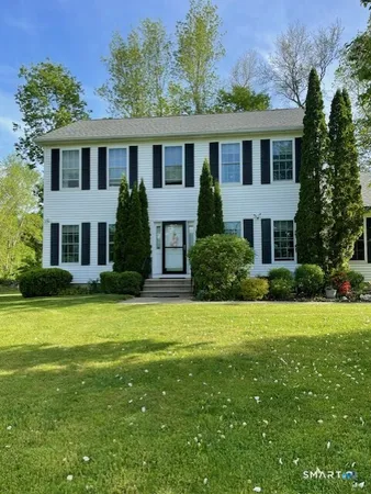 $594,000 | 15 Mulberry Lane, New Milford, CT 06776
