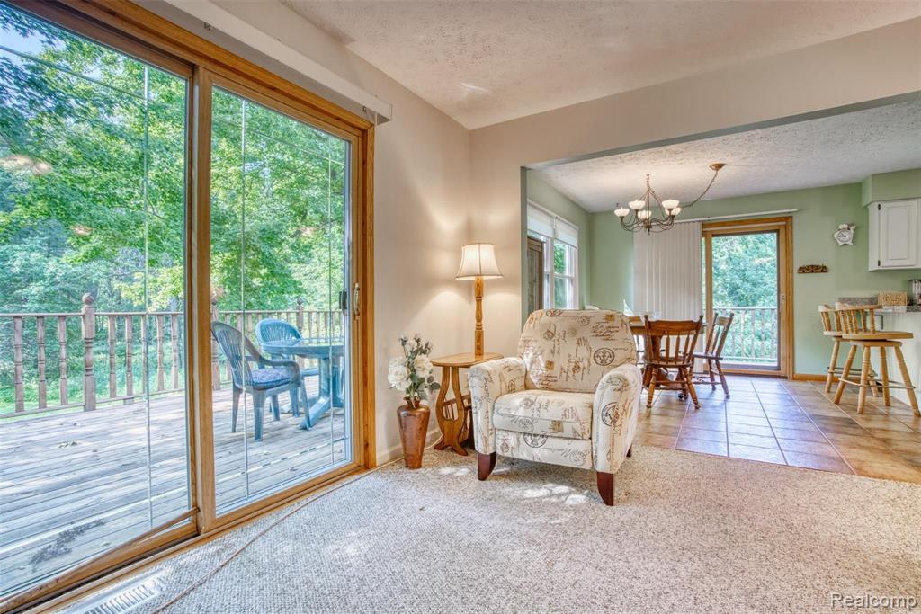 4538 Mason Road Howell, MI 48843 - Photo 7 of 41