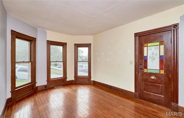 $1 | 201 West 2nd Street, Hermann, MO 65041