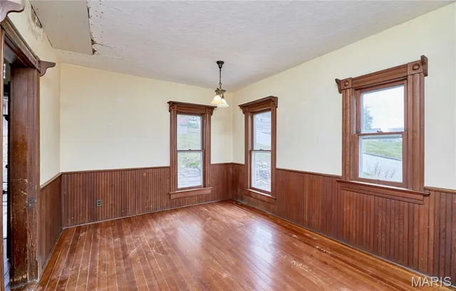 $1 | 201 West 2nd Street, Hermann, MO 65041