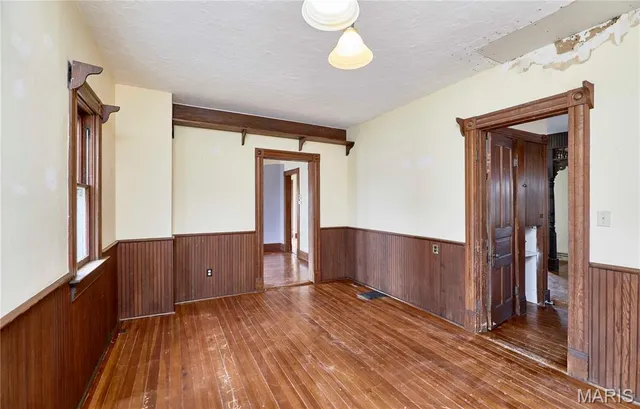 $1 | 201 West 2nd Street, Hermann, MO 65041