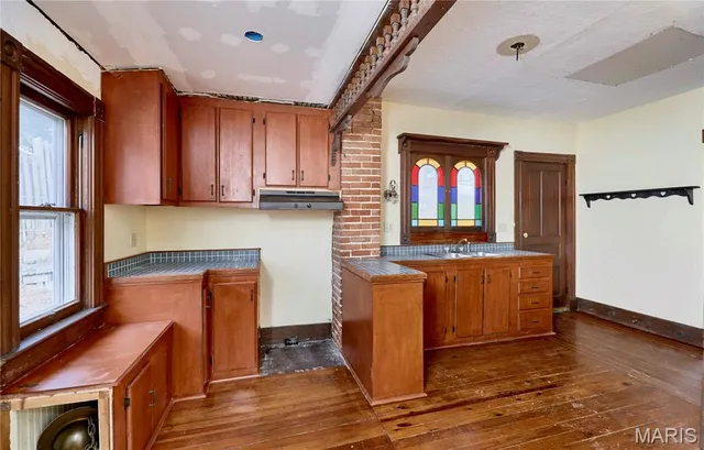 $1 | 201 West 2nd Street, Hermann, MO 65041