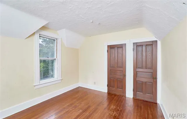 $1 | 201 West 2nd Street, Hermann, MO 65041