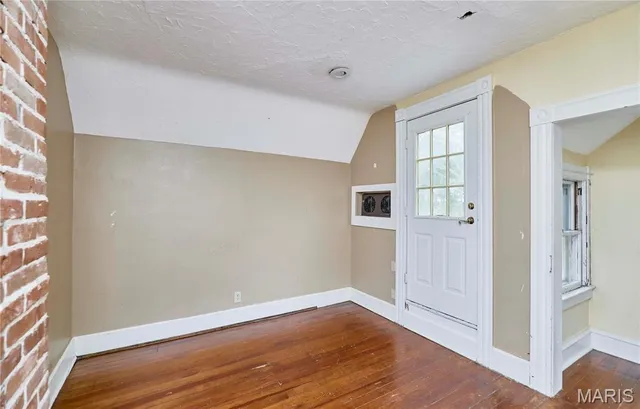 $1 | 201 West 2nd Street, Hermann, MO 65041