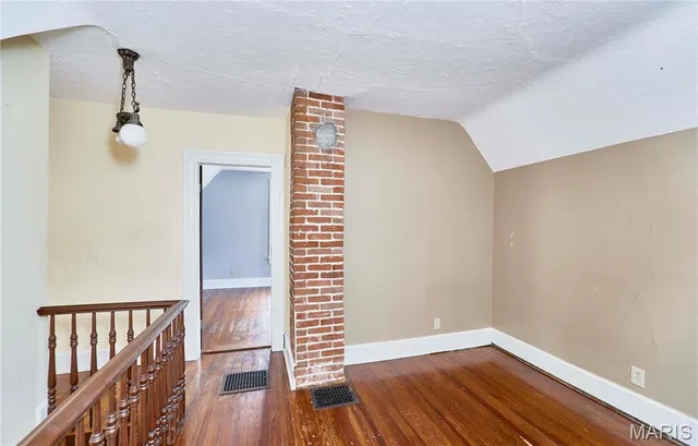 $1 | 201 West 2nd Street, Hermann, MO 65041