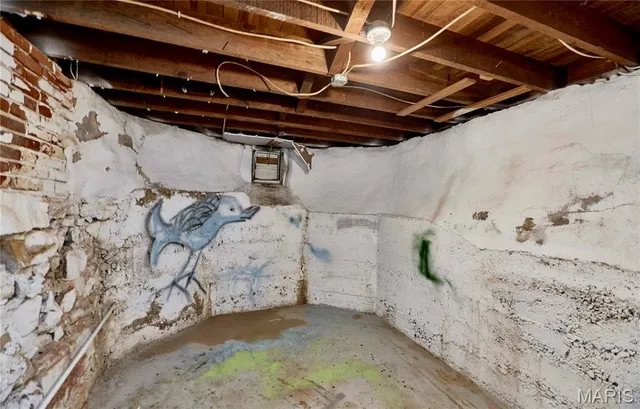 $1 | 201 West 2nd Street, Hermann, MO 65041