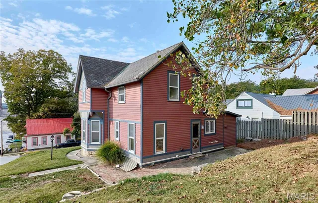 $1 | 201 West 2nd Street, Hermann, MO 65041